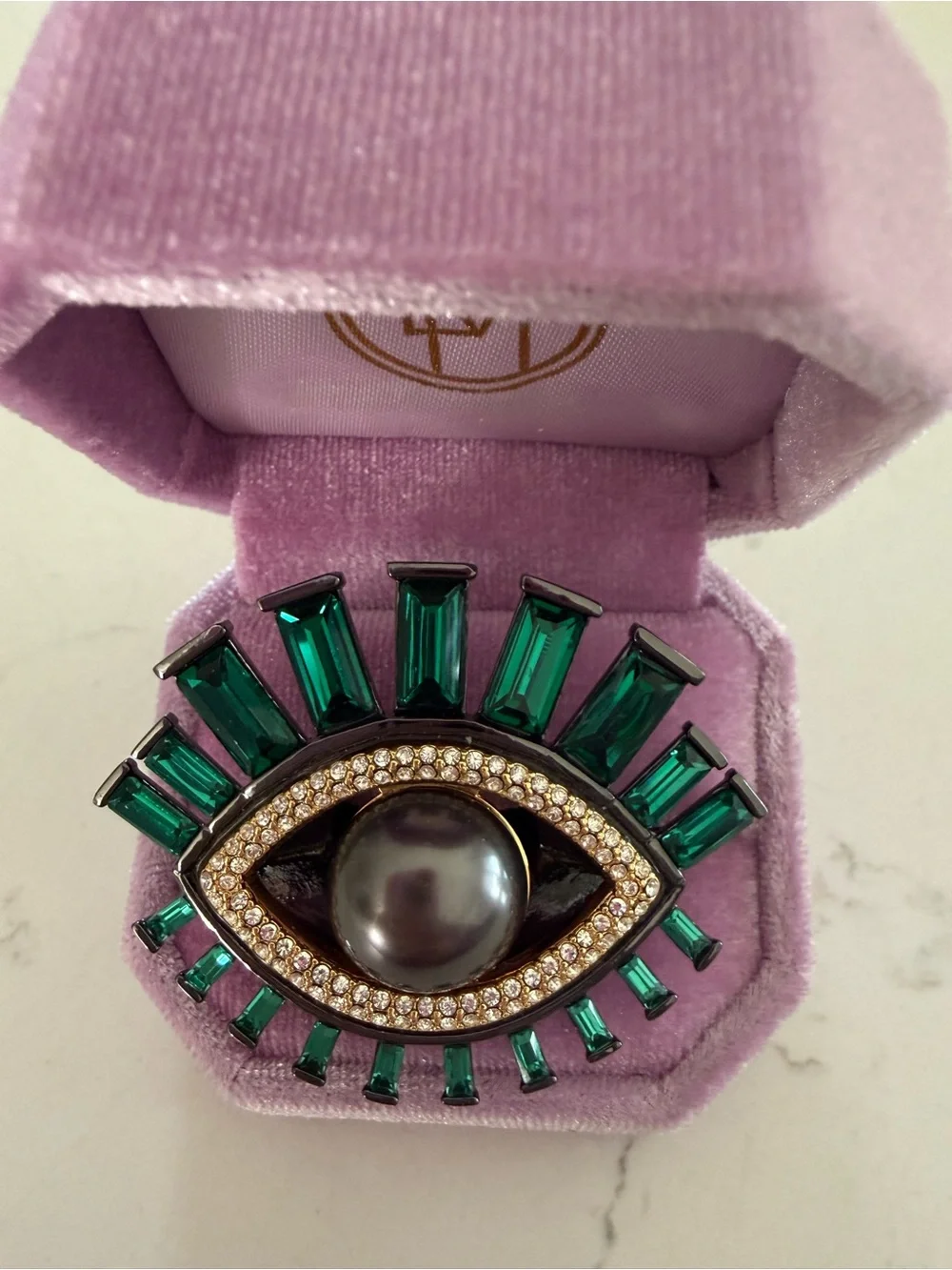 Kurt Geiger Green Crystal Eye Ring with Black Pearl - Picture 1 of 1